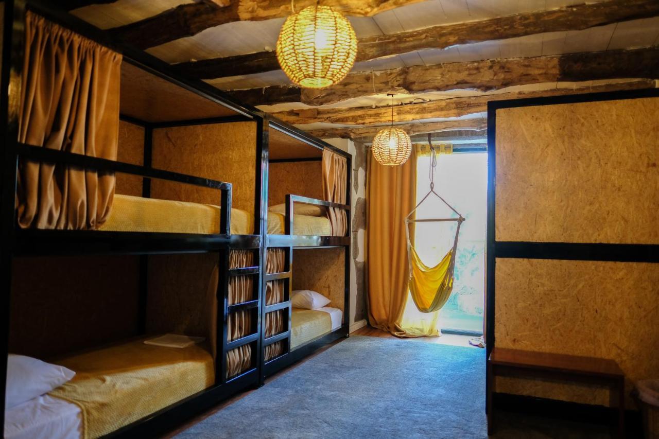 Loving Strangers Hostel Мадалена Экстерьер фото