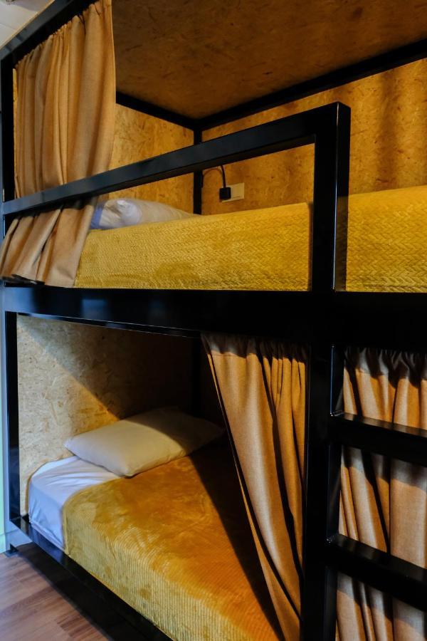 Loving Strangers Hostel Мадалена Экстерьер фото